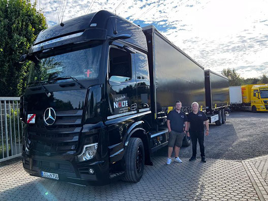 Fahrschultrucks.de - Ihr starker Partner für Miete - Leasing - Kauf von Fahrschulnutzfahrzeugen.