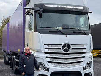 Fahrschultrucks.de - Ihr starker Partner für Miete - Leasing - Kauf von Fahrschulnutzfahrzeugen.