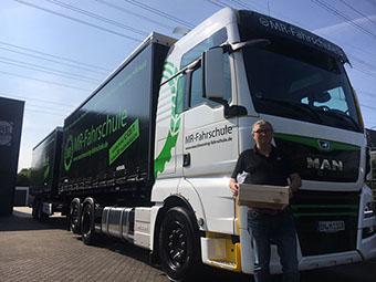 Fahrschultrucks.de - Ihr starker Partner für Miete - Leasing - Kauf von Fahrschulnutzfahrzeugen.